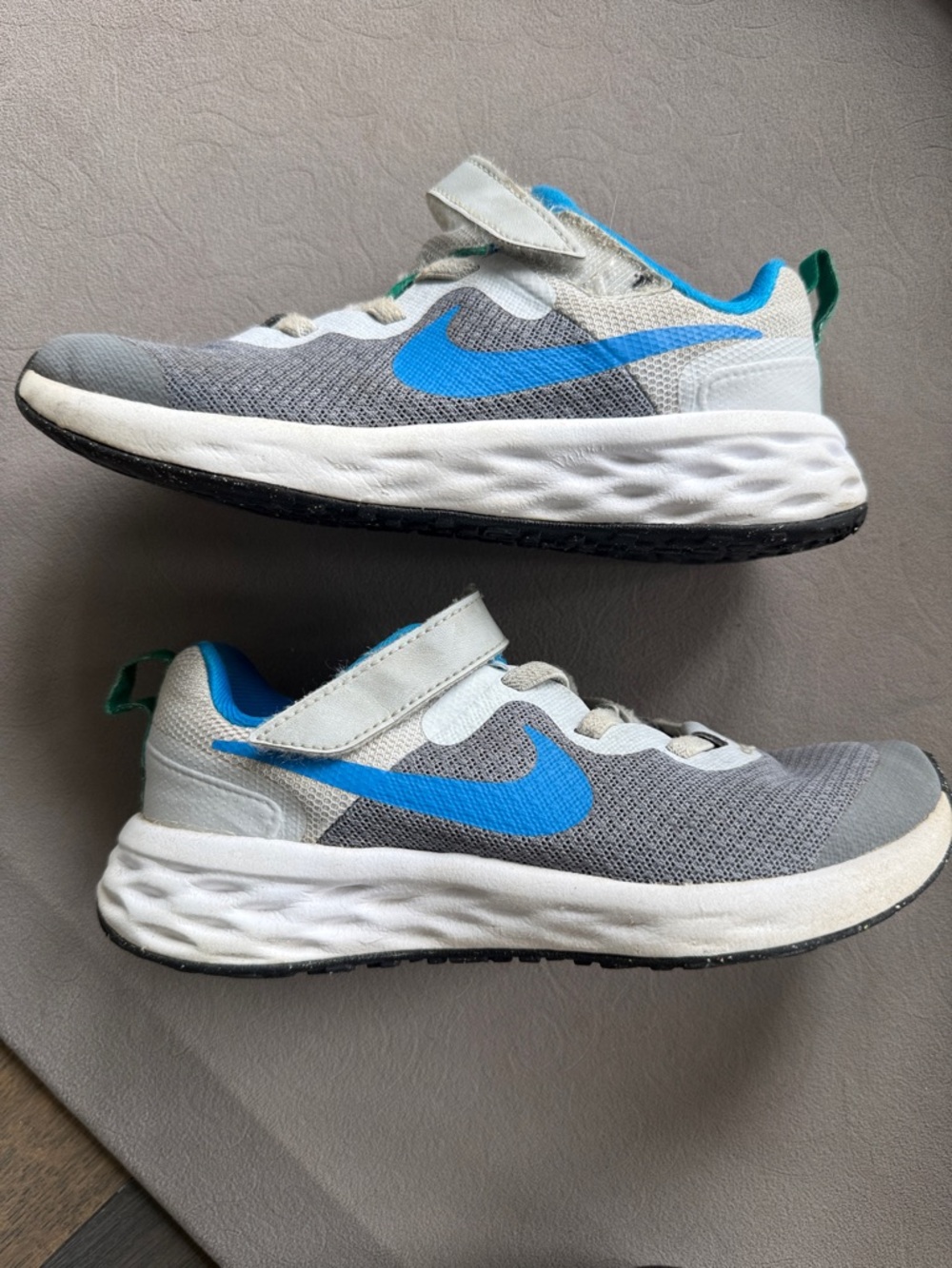 Nike Kids Gray & Blue Mesh Sneakers with Velcro